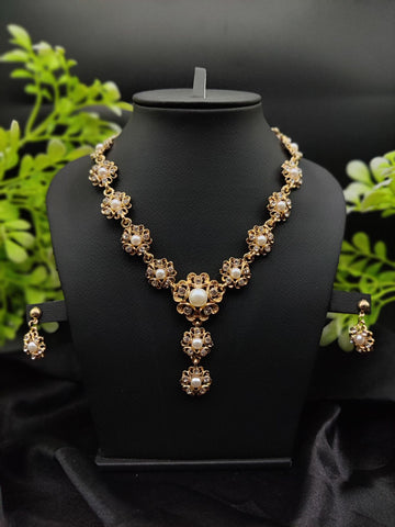 Imported Majestic Pearl Flower Necklace Set