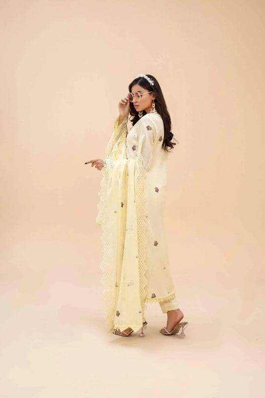 Luxury Embroidered Lawn 3 Piece