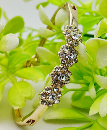 Sparkling Floral Adjustable Bracelet